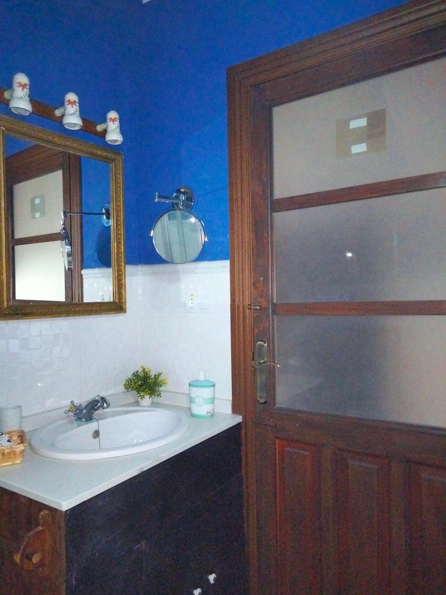 וילנה Hostal Los Aromas מראה חיצוני תמונה