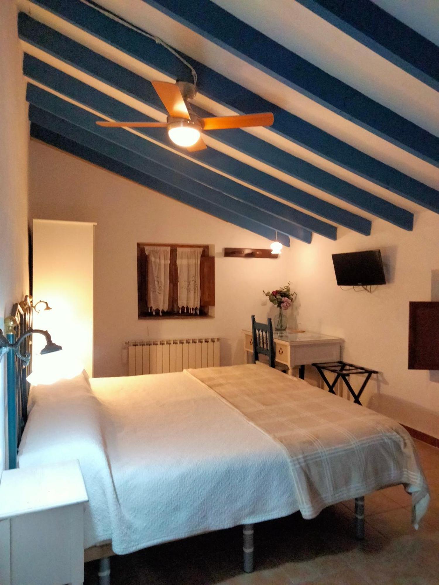 וילנה Hostal Los Aromas מראה חיצוני תמונה