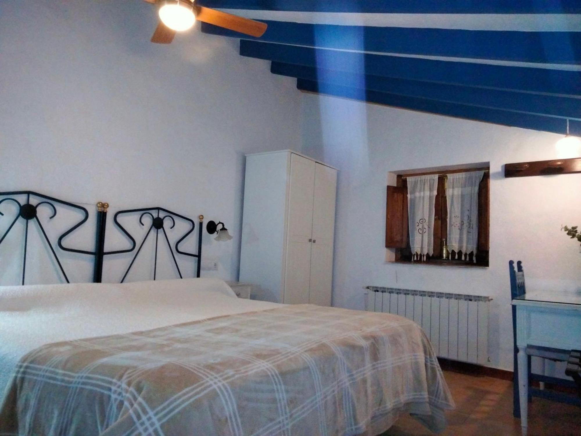 וילנה Hostal Los Aromas מראה חיצוני תמונה
