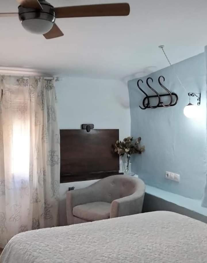 וילנה Hostal Los Aromas מראה חיצוני תמונה