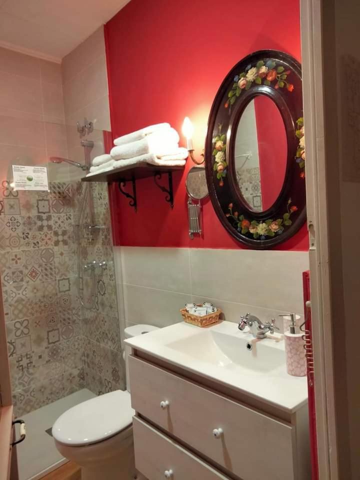 וילנה Hostal Los Aromas מראה חיצוני תמונה