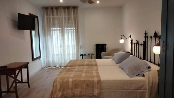 וילנה Hostal Los Aromas מראה חיצוני תמונה