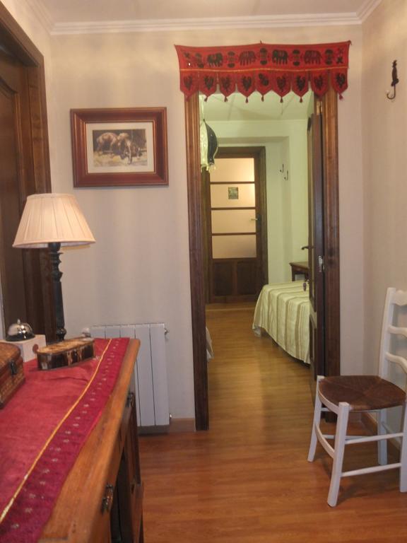 וילנה Hostal Los Aromas מראה חיצוני תמונה