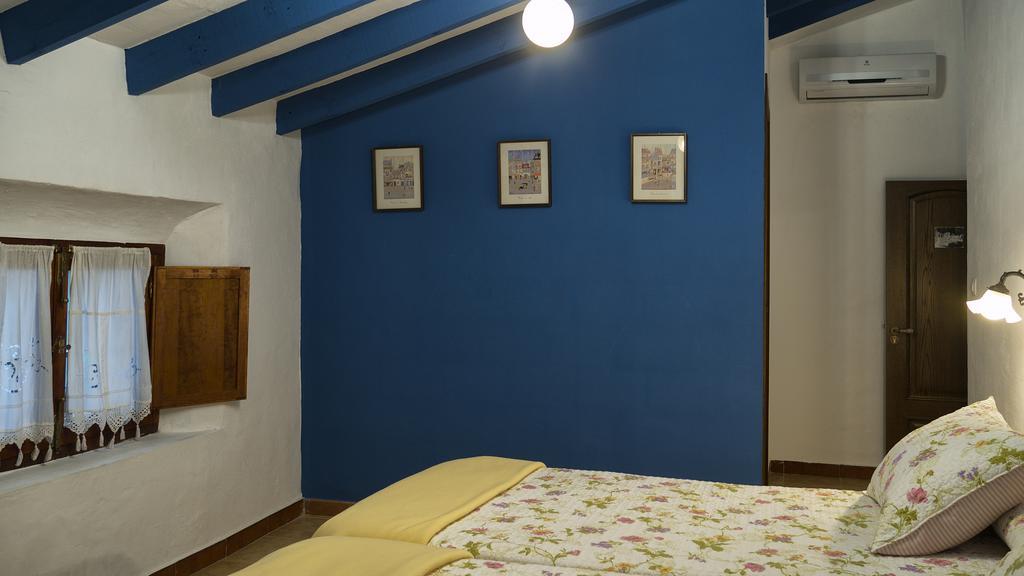 וילנה Hostal Los Aromas מראה חיצוני תמונה