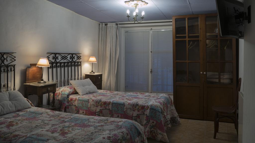 וילנה Hostal Los Aromas מראה חיצוני תמונה
