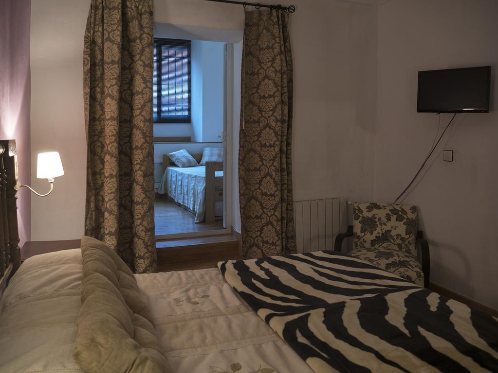 וילנה Hostal Los Aromas מראה חיצוני תמונה