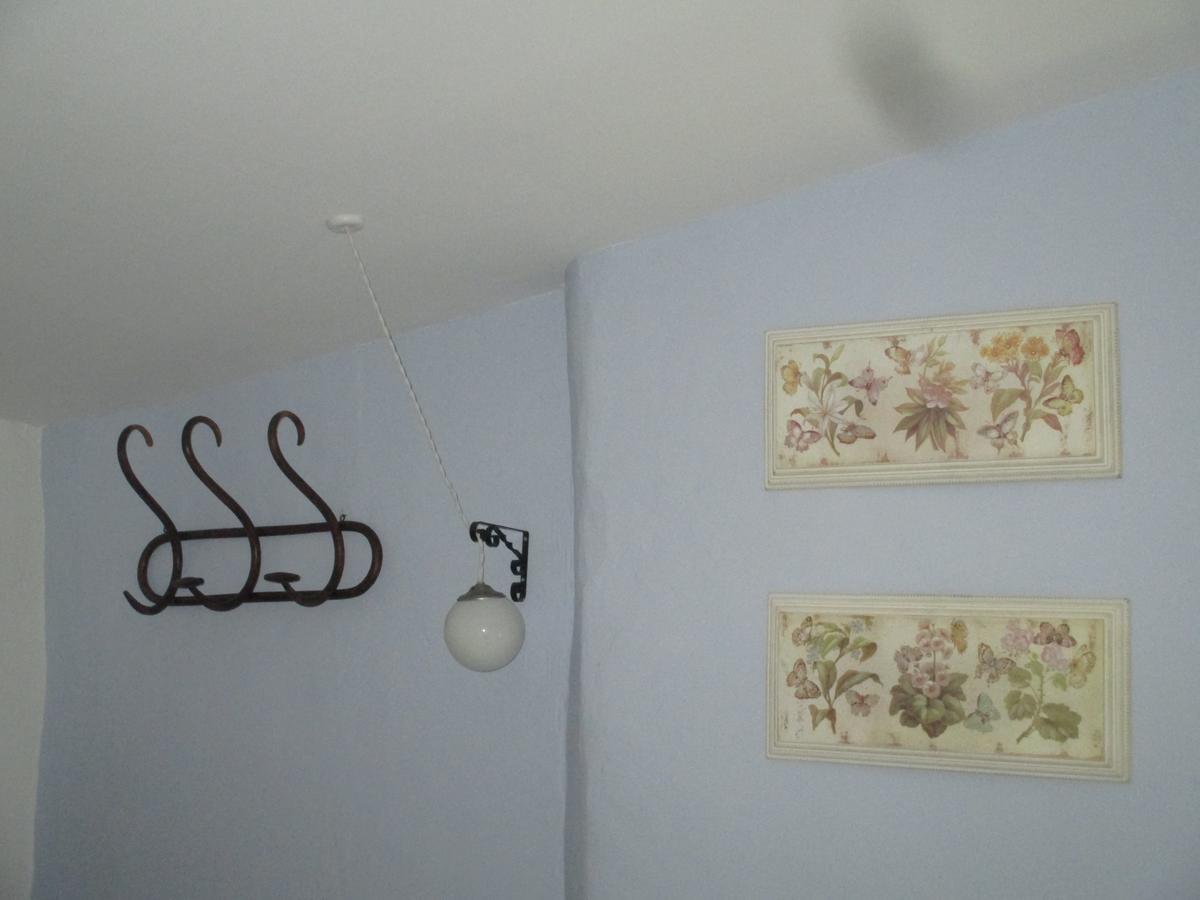 וילנה Hostal Los Aromas מראה חיצוני תמונה